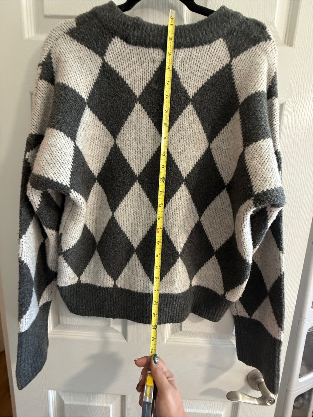 Abercrombie & Fitch Size Medium Wool blend Argyle Crewneck Sweater -Gray & Cream - Picture 12 of 16